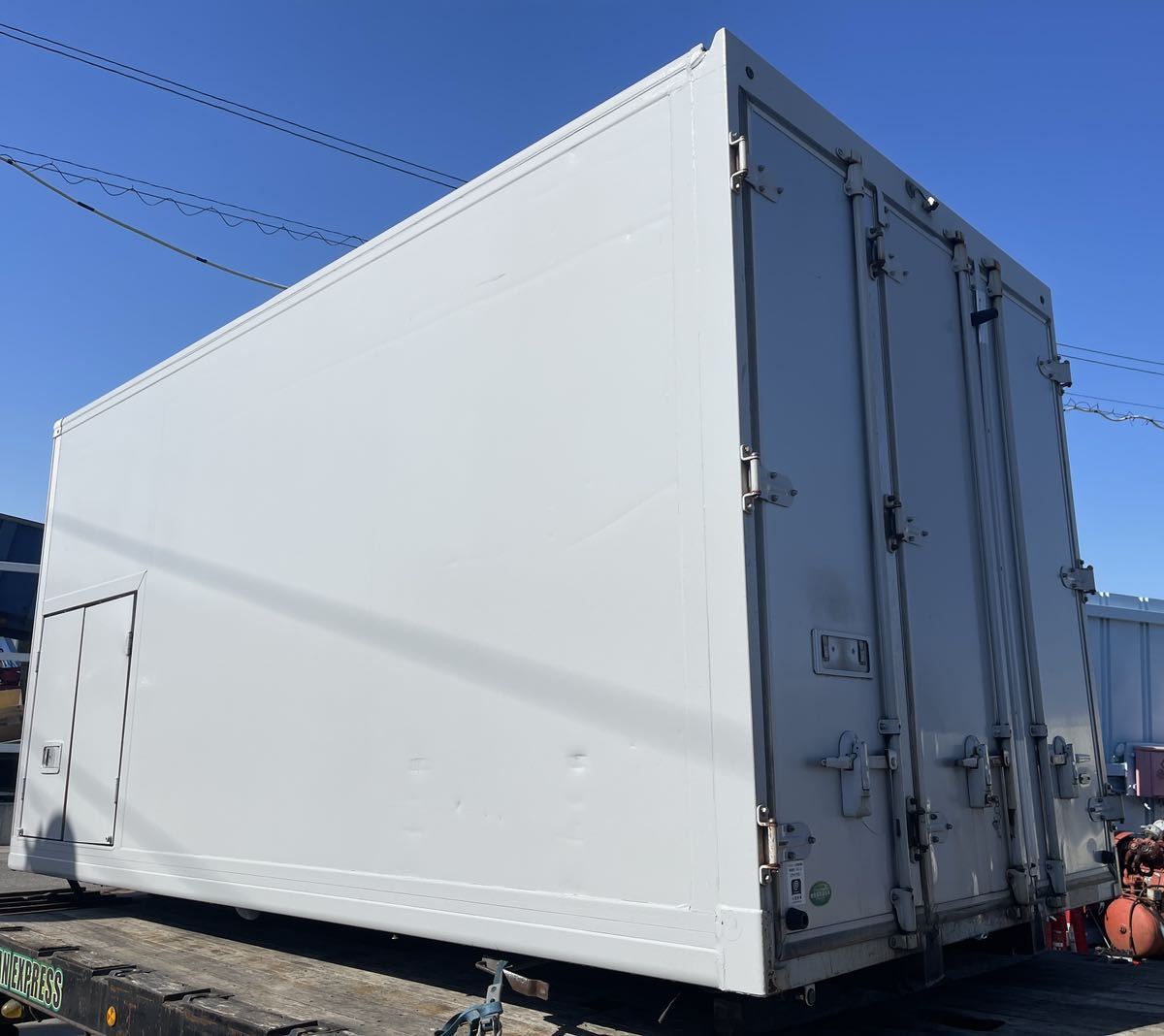 { Aichi * Gifu * three-ply } keep cool box insulated van container warehouse storage room tool inserting garage panel van box 3 sheets door key equipped wide 4.5m