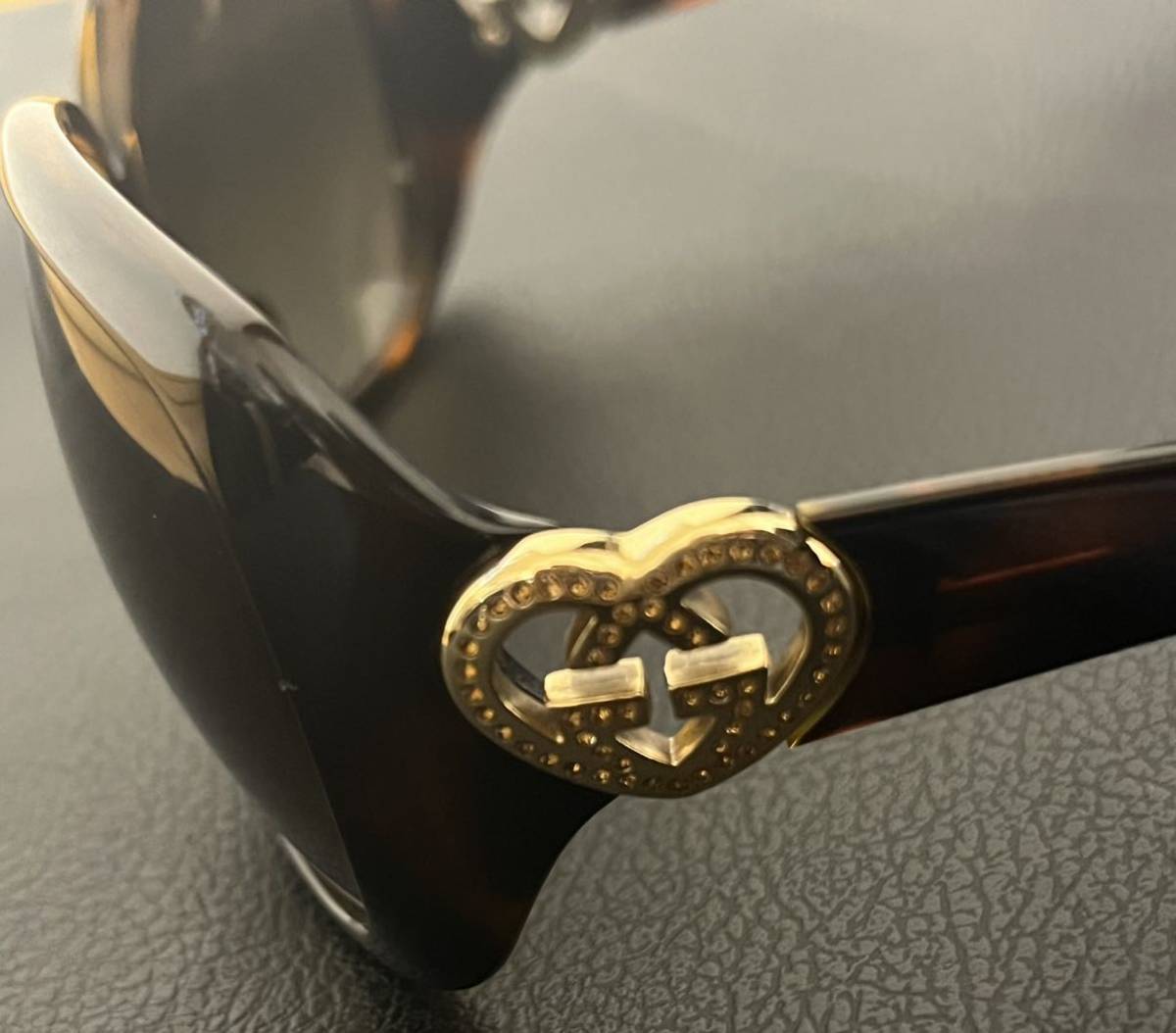 美品GUCCI MADE IN ITALYグッチイタリア製ハートピンクストーンGG3548/S 5C0CCサングラス収納ケース有 送料込!!_画像4