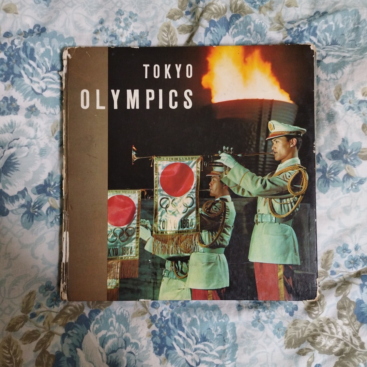 TOKYO OLYMPICS　1964　東京オリンピック　本　（監修　陸上自衛隊オリンピック支援集団司令部_画像2