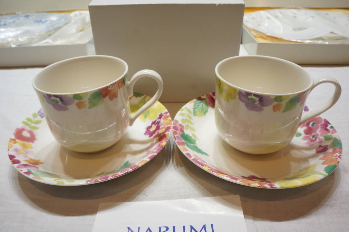 【L30A】4点セット！NARUMI ナルミ ボーン チャイナ サーバー付きケーキセット/カップ＆ソーサーセット/リーフサービスプレート 未使用品_画像5