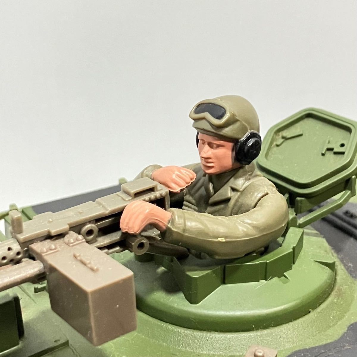 童友社 M1A1エイブラムス 1/16戦車 RC NATO軍迷彩塗装仕様_画像6