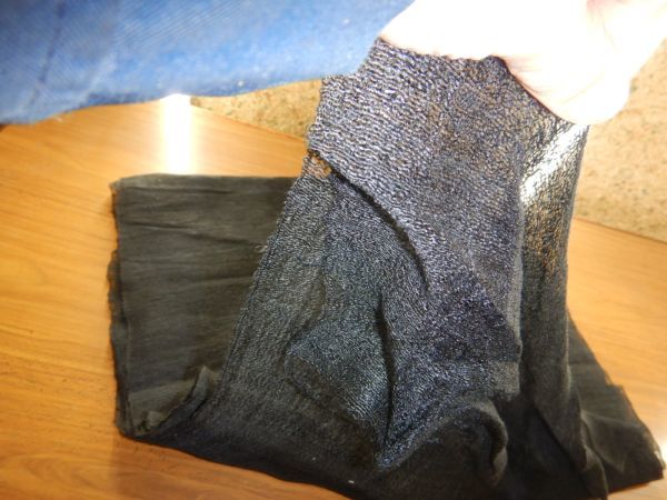 タイシルク　山繭　紬　黒　巾58CMX1M　未使用 はぎれ　日本製　シルク　絹　THAILAND_画像3