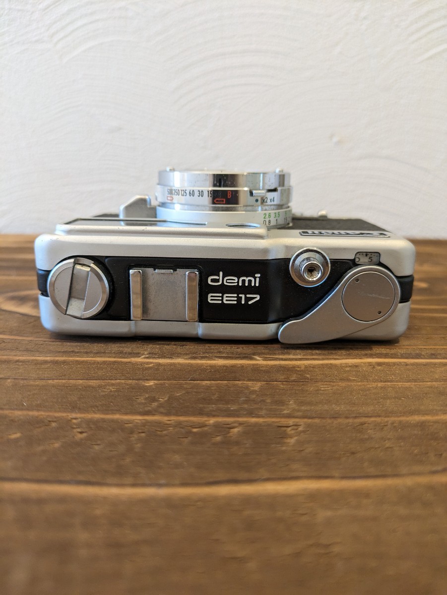 Canon demi EE17 SH 30mm 1:1.7 キャノン フィルムカメラ カメラ レンジファインダー ハーフサイズ ハーフカメラ コンパクトカメラ_画像5