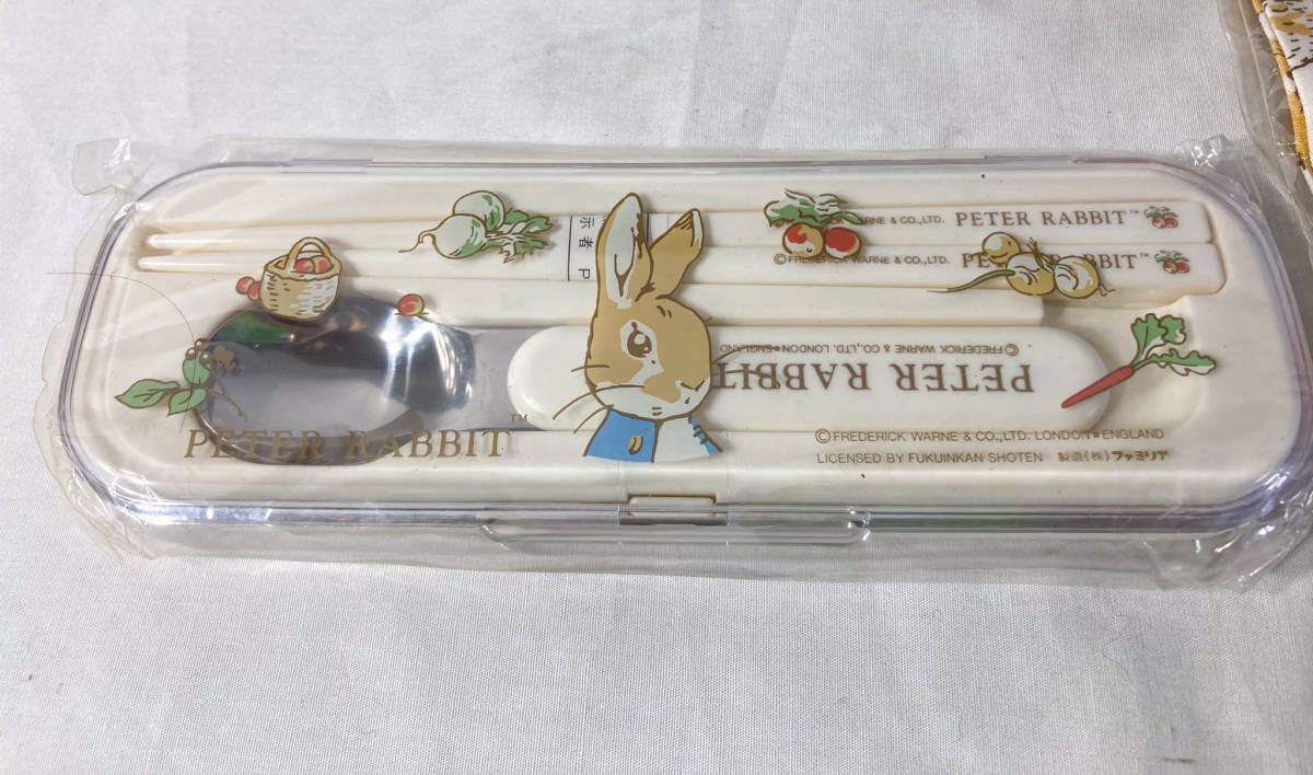  Peter Rabbit 4 point set handkerchie chopsticks glass lunch box pink interior character for children [1215.28]