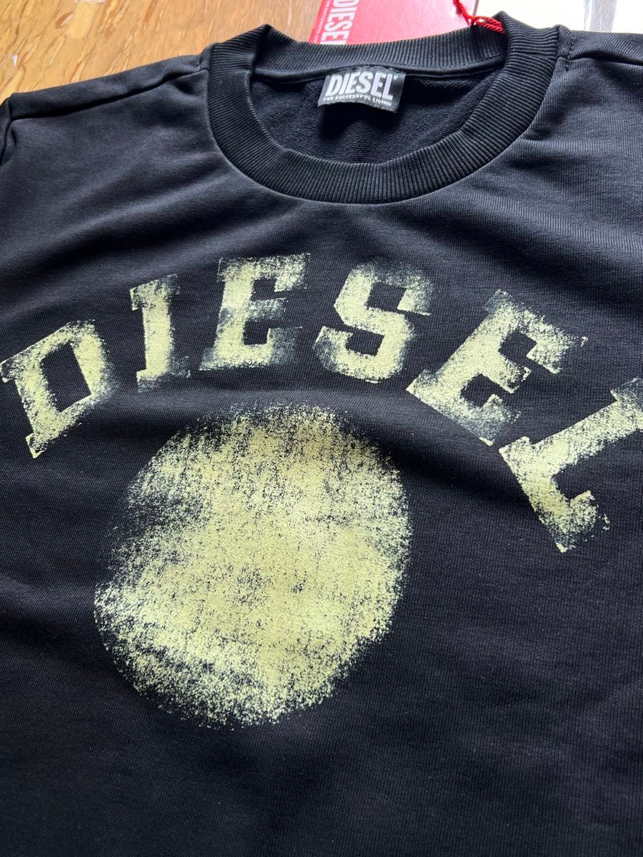 DIESEL  新品未使用　Lサイズ　スウェット　トレーナー　カットソー　ブランド　ロゴ　長袖　ブラック　黒　ディーゼル