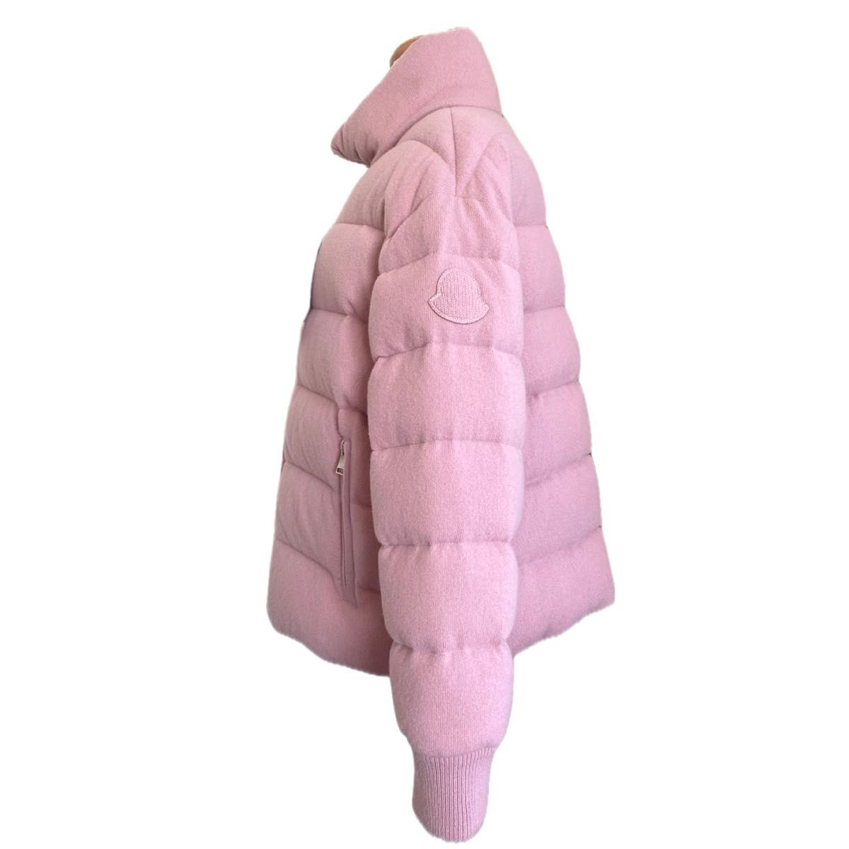 新品・未使用】モンクレール カシミヤ混ショートダウン CAYEUX 新品・未使用】モンクレール カシミヤ混ショートダウン CAYEUX