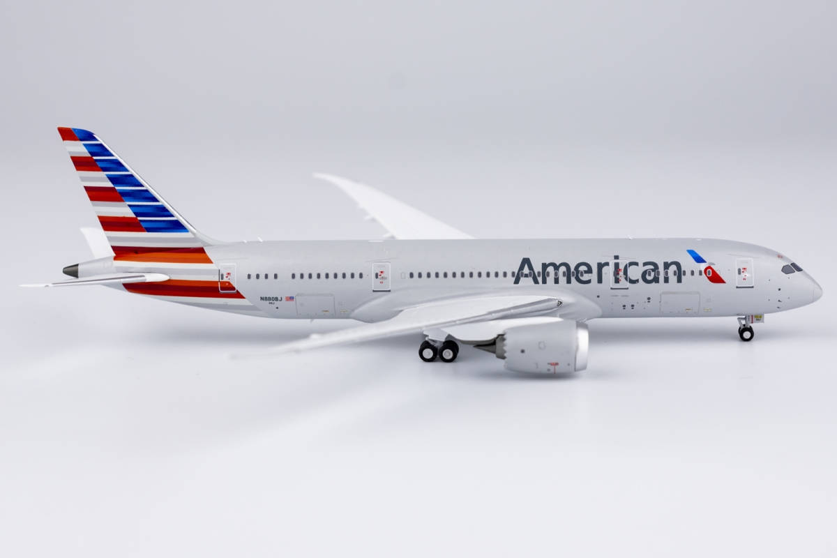 NGmodel アメリカン航空 787-8 N880BJ 1/400の画像5