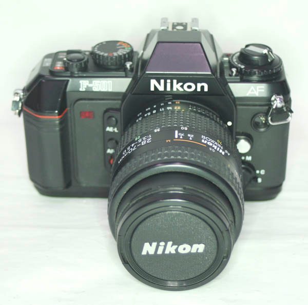 #BL0357■ニコン　F501 + AF28-70■