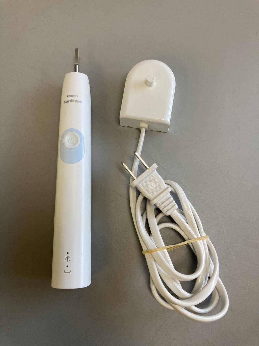 ■□158　Philips フィリップス sonicare　電動歯ブラシ HX681P　220309-4B　替え歯ブラシなし　ジャンク品□■_画像1