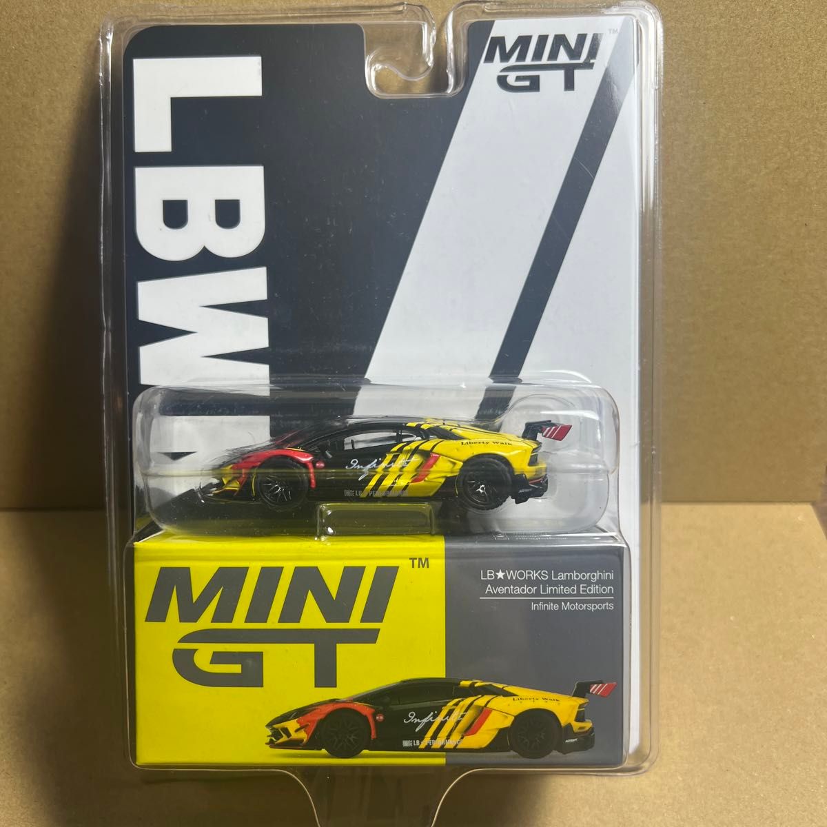 MINI GT LB WORKS ランボルギーニ アヴェンタドール リミテッドエディション インフィニティモータースポーツ