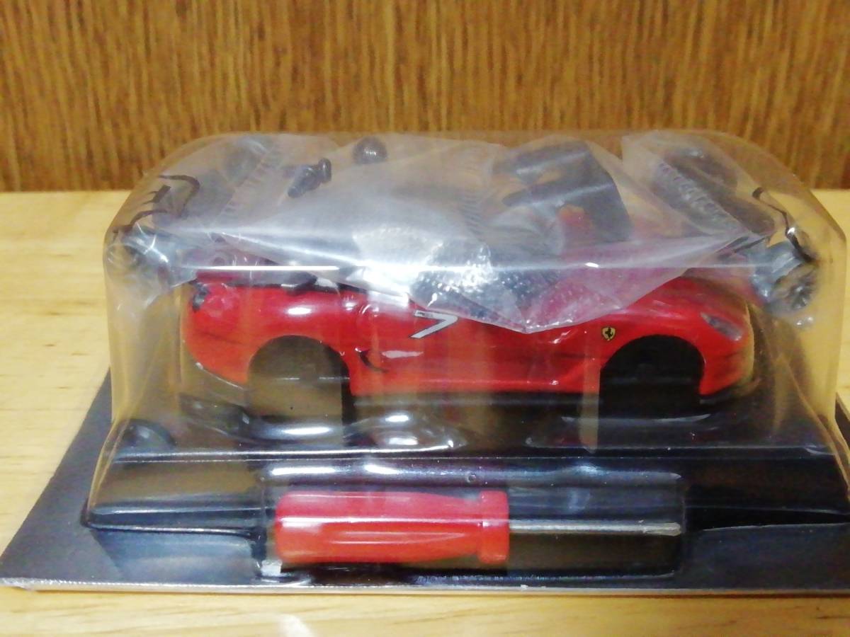 京商 1/64 フェラーリ レーシング 2 ミニカーシリーズ　599XX レッド　未組立　ブリスター未開封品_画像3