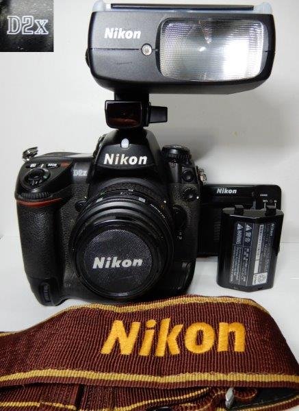 D2x Nikon NIKKOR 35-70mmバッテリー予備と充電器付 稼働品 運賃着払 0107W4G_画像1