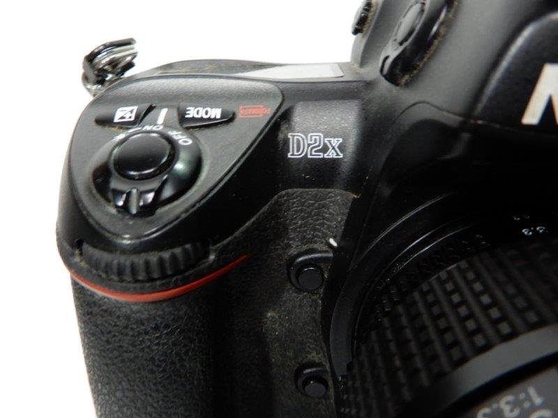 D2x Nikon NIKKOR 35-70mmバッテリー予備と充電器付 稼働品 運賃着払 0107W4G_画像3