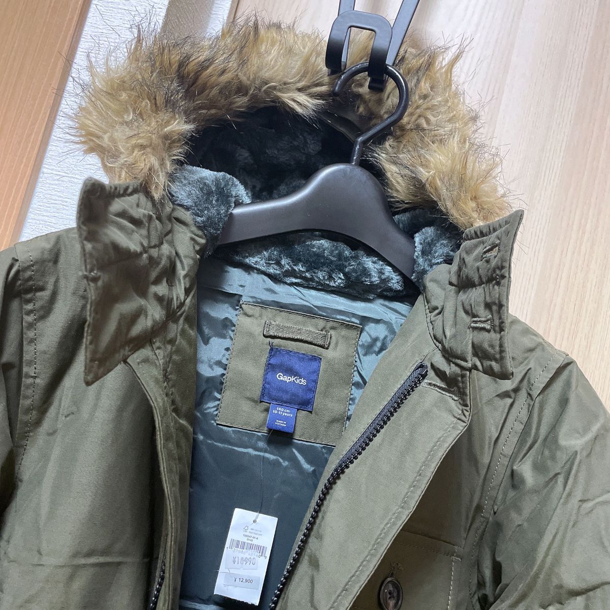 ギャップキッズ GAP kids 140 アウター ジジャンパー 中綿 上着 ギャップキッズ GAP kids 140 アウター ジジャンパー 中綿 上着
