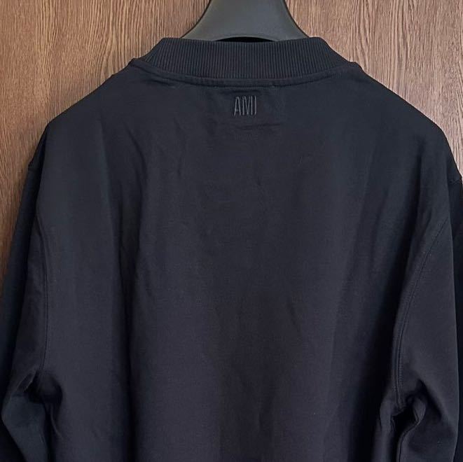 黒L新品 AMI Paris グラフィック ロゴ ロング Tシャツ ブラック 黒L新品 AMI Paris グラフィック ロゴ ロング Tシャツ ブラック