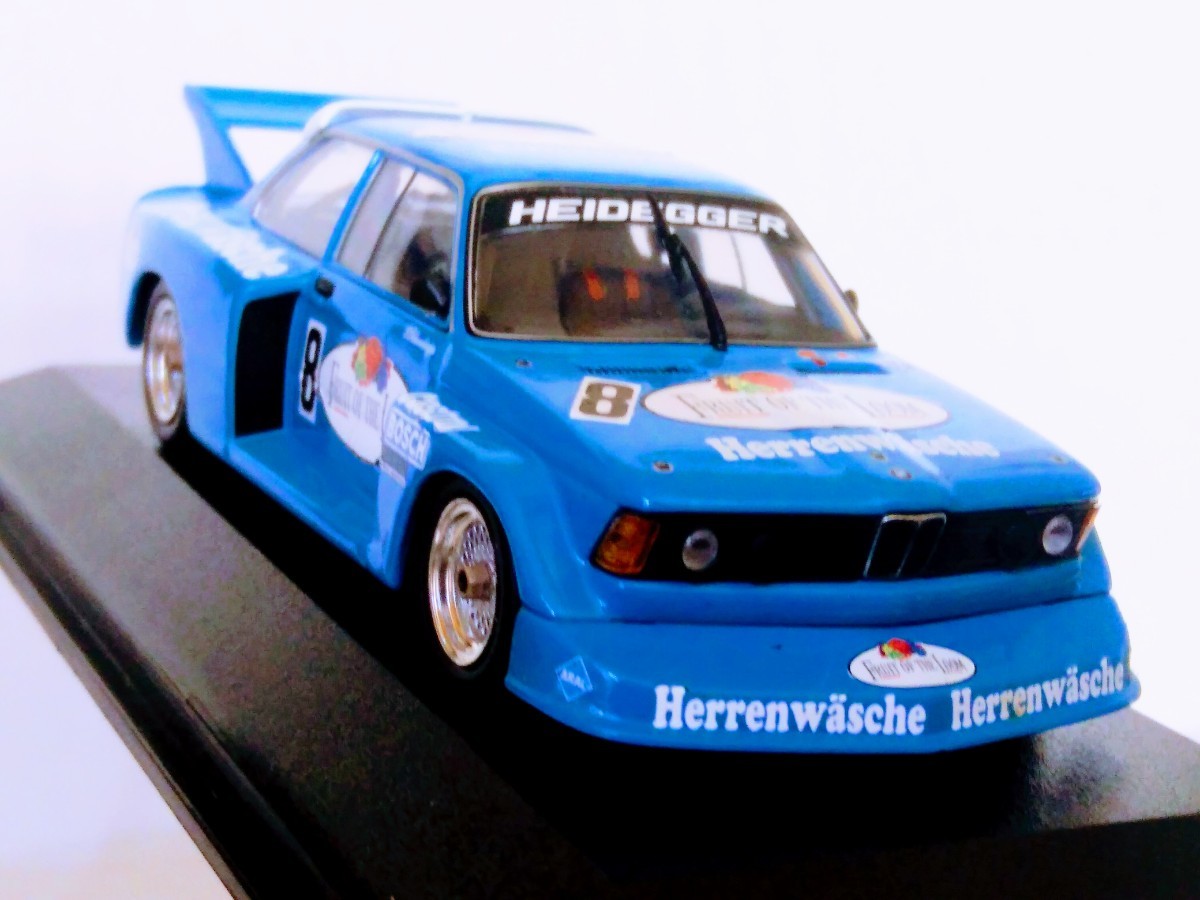 レアもの！！ 本体未使用ミニチャンプス　BMW３２０i グループ ５ １９７７　ブルー　１/４３　箱有り