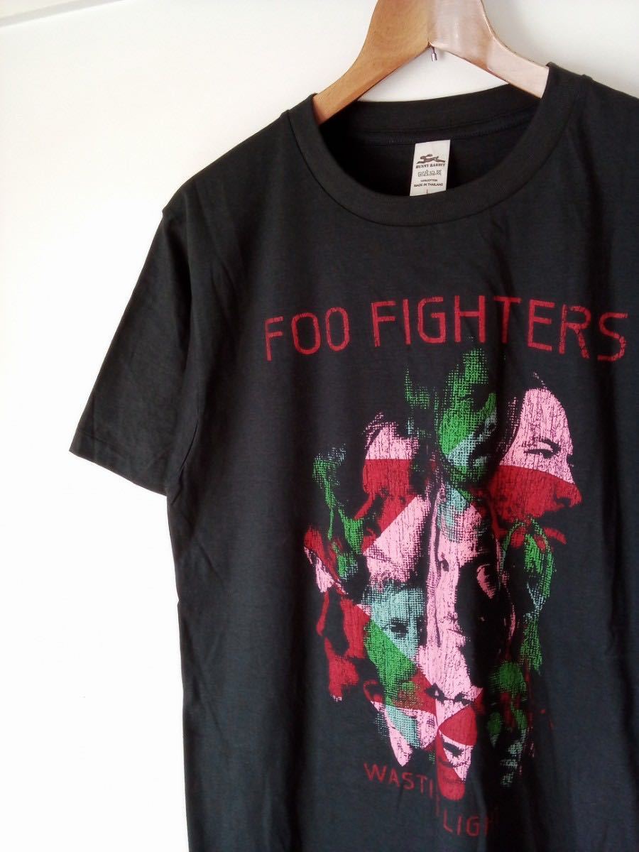 フー・ファイターズ FOO FIGHTERS WASTING LIGHT バンドTシャツ(L)あ60