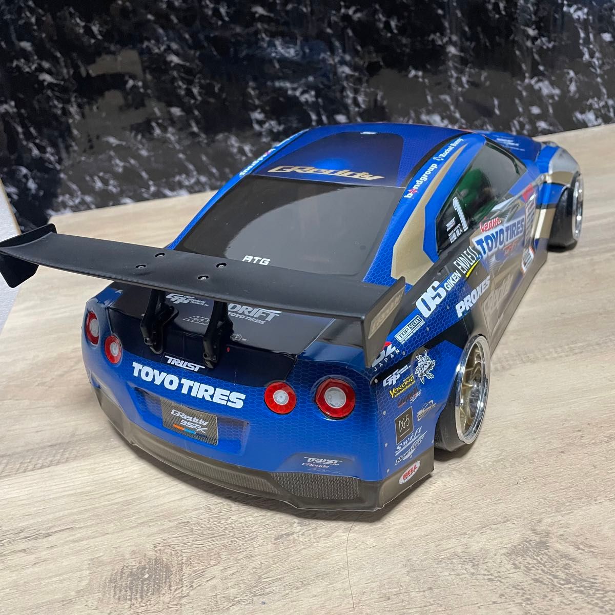 ヨコモ スカイライン GT-R 35 1/10ラジコン ボディ yd-2 LB ヨコモ スカイライン GT-R 35 1/10ラジコン ボディ yd-2 LB
