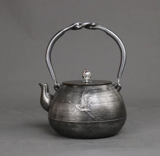 急須を入れる 砂鉄製ティーポット純粋な手水を沸かして茶を煮る茶具 鉄瓶_画像1