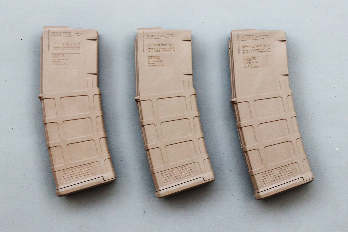 ■【希少色・実銃用マガジン・窓無し】MAGPUL USA PMAG 30rd FDE 検) M4 マガジン P-MAG Pマグ マグプル PTS 実物 EMAG E-MAG マガジン AR_画像2