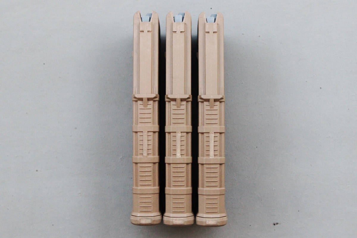 ■【希少色・実銃用マガジン・窓無し】MAGPUL USA PMAG 30rd FDE 検) M4 マガジン P-MAG Pマグ マグプル PTS 実物 EMAG E-MAG マガジン AR_画像3