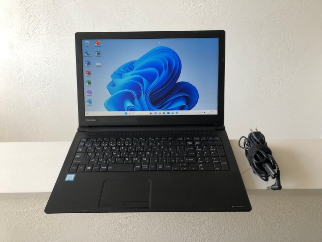 薄型 東芝 dynabook B65/M Core i5 8250U 1.6GHz/メモリ 16GB/SSD 1TB/モニター 15.6型HD(1366x768)/Win11/office 【N4D99】送料無料