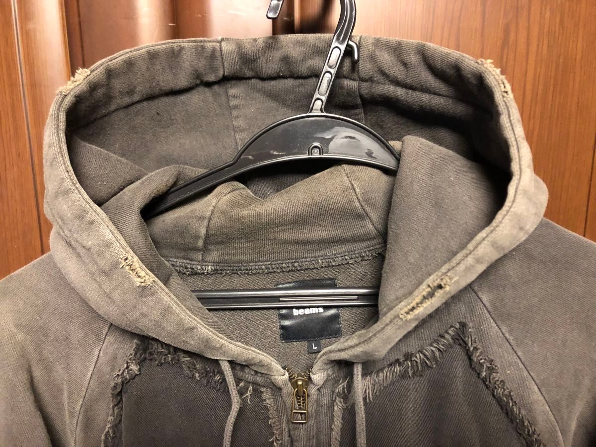 BEAMS ダメージ加工 フルジップパーカー フェードブラック LARGE BEAMS ダメージ加工 フルジップパーカー フェードブラック LARGE