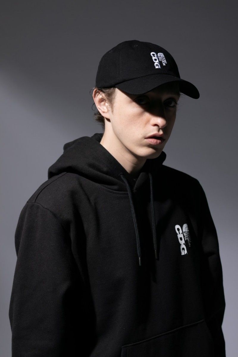 The North Face × CDG コラボ　パーカー　ブラック　XL