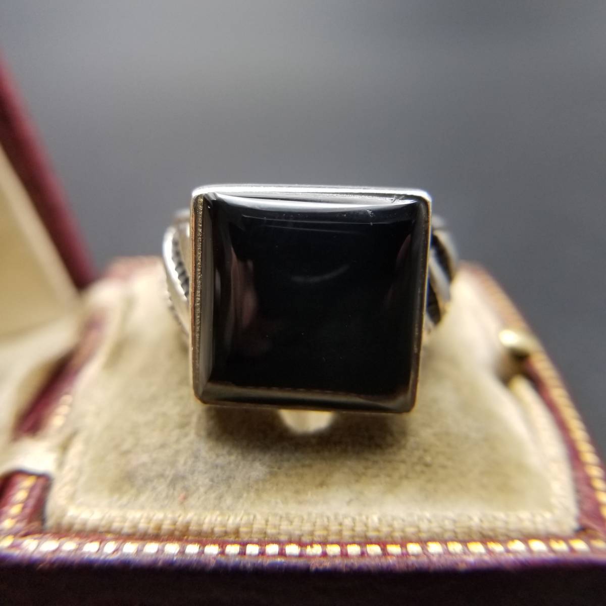 ブラックオニキス スクエア 大粒 斜め カット 925 ヴィンテージ シルバー リング 指輪 ジュエリー 12.5g Y13-Eの画像1