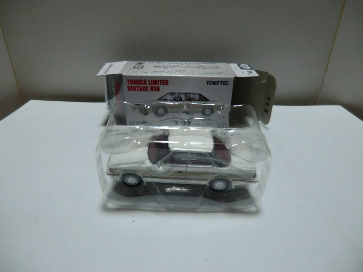 【tomica LIMITED VINTAGE NEO MADE IN CHINA製 LV-N98 トヨタ マ-クⅡHTグランデ(86年式)・現状品】 白/金色ボディー+専用ホイル装着品_画像1