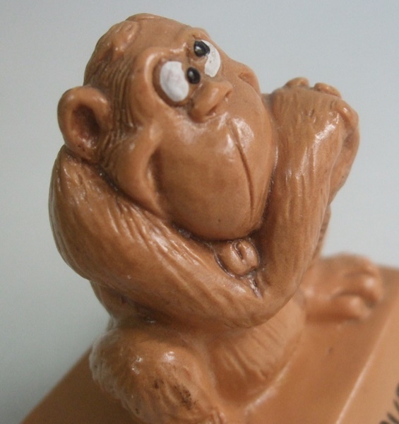 VINTAGE 70s Wallace Berrie Co 「I'M APE OVER YOU 」さる サル メッセージドール 人形 置物 ビンテージ アメリカ雑貨 米国製の画像4