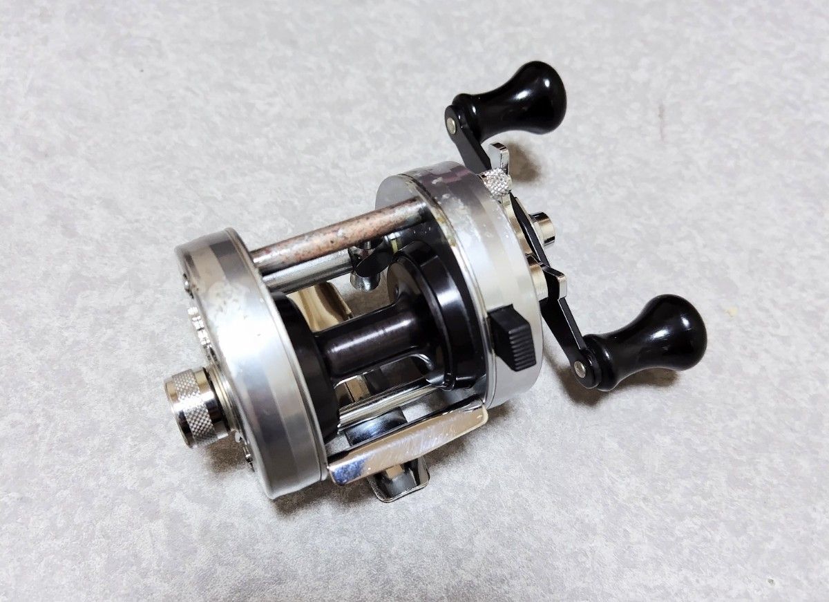 アブガルシア アンバサダー 2500C Ambassadeur Abu ABU オールド アブガルシア アンバサダー 2500C Ambassadeur Abu ABU オールド