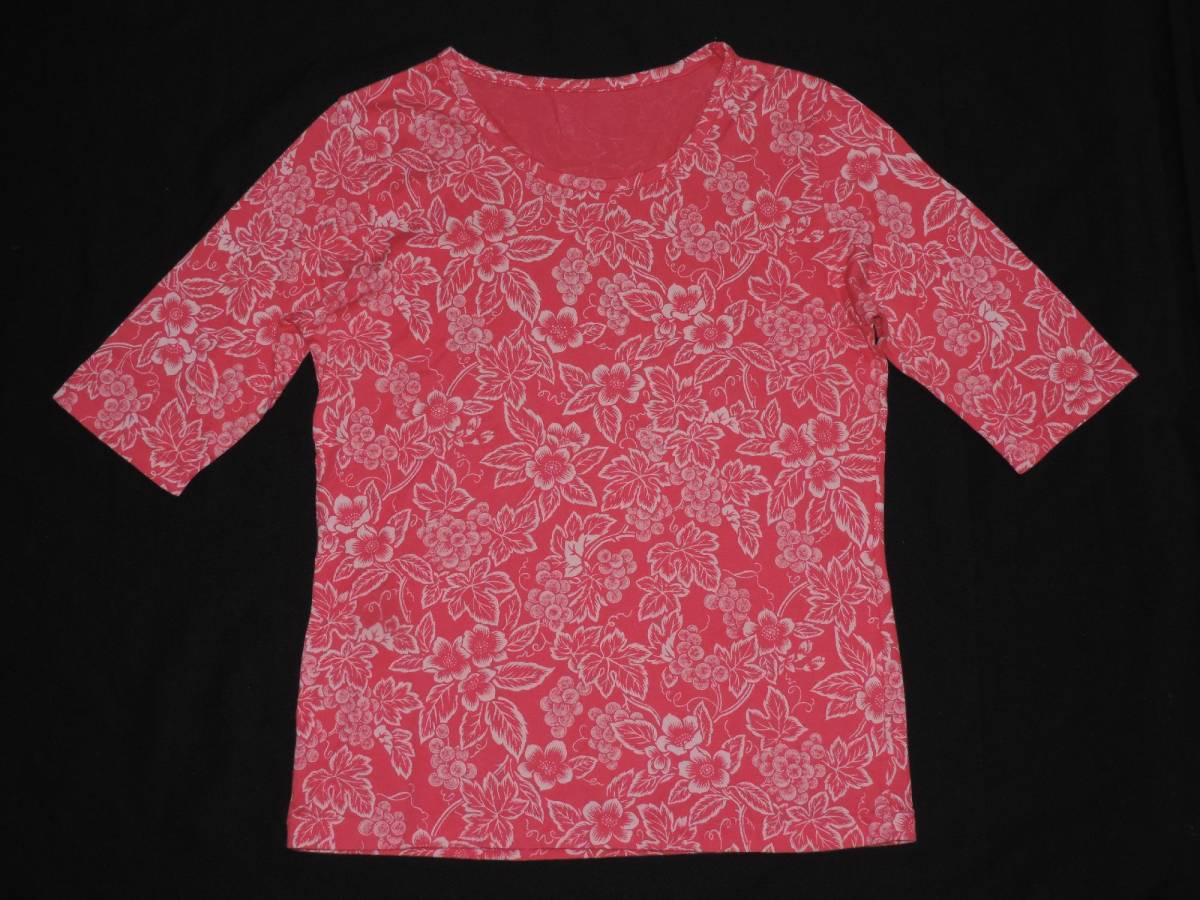 ★お花とぶどうプリント濃いピンクの半袖Tシャツ☆Mサイズ☆_画像1