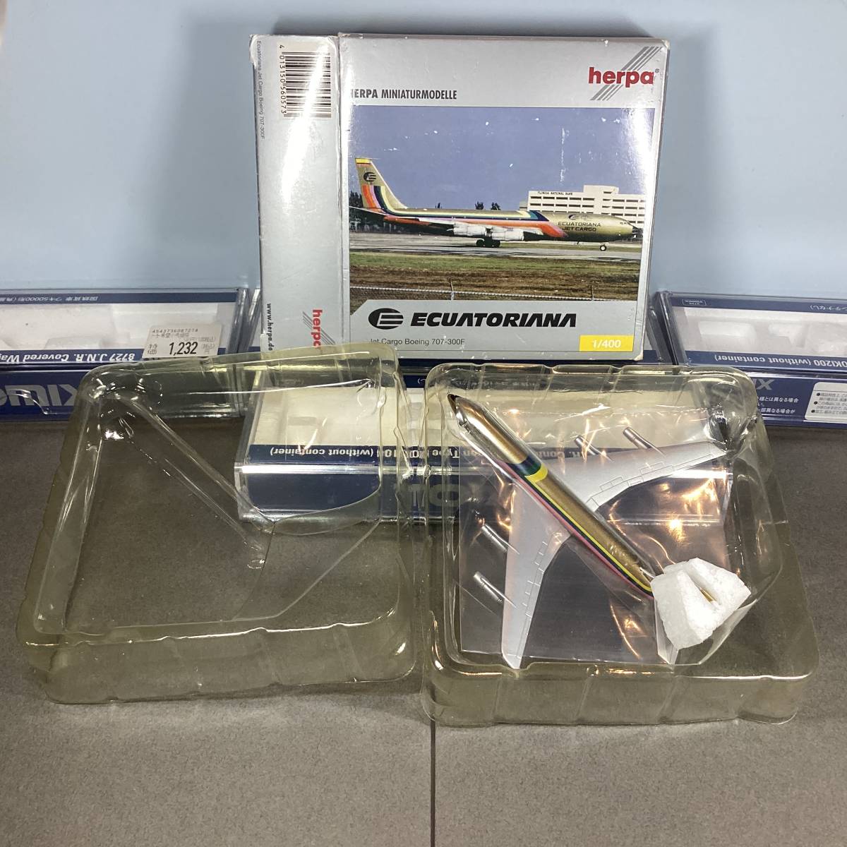 【中古品】1/400 エクアトリアナ・ジェットカーゴ B707-300F レジ HC-BGP Ecuatoriana Jet Cargo へルパ製【送料無料】_画像1