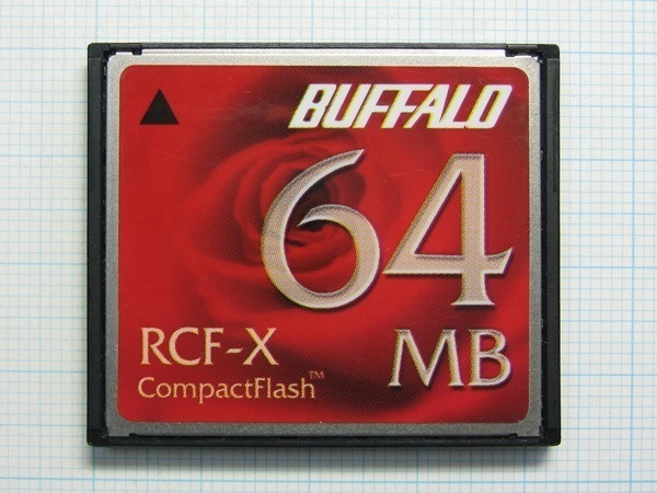 ★BUFFALO コンパクトフラッシュ ６４ＭＢ 中古★送料６３円～ _画像1