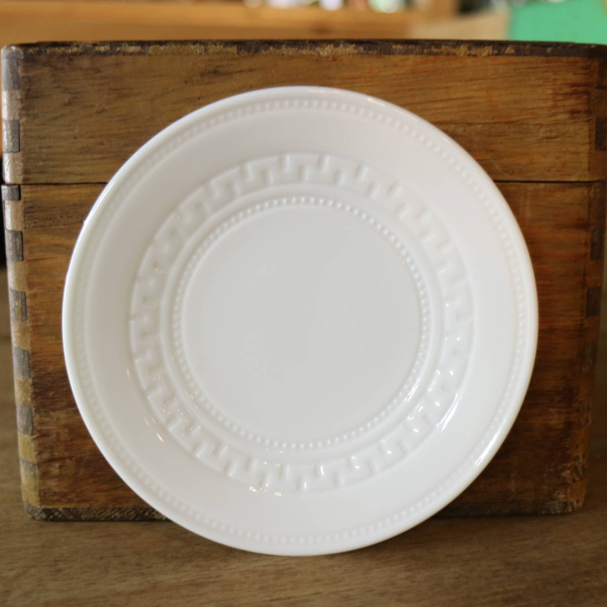 WEDGWOOD ウェッジウッド 小皿 2点セット 白磁 陶磁器 ブランド 焼き物 イギリス テーブルウェア _画像2
