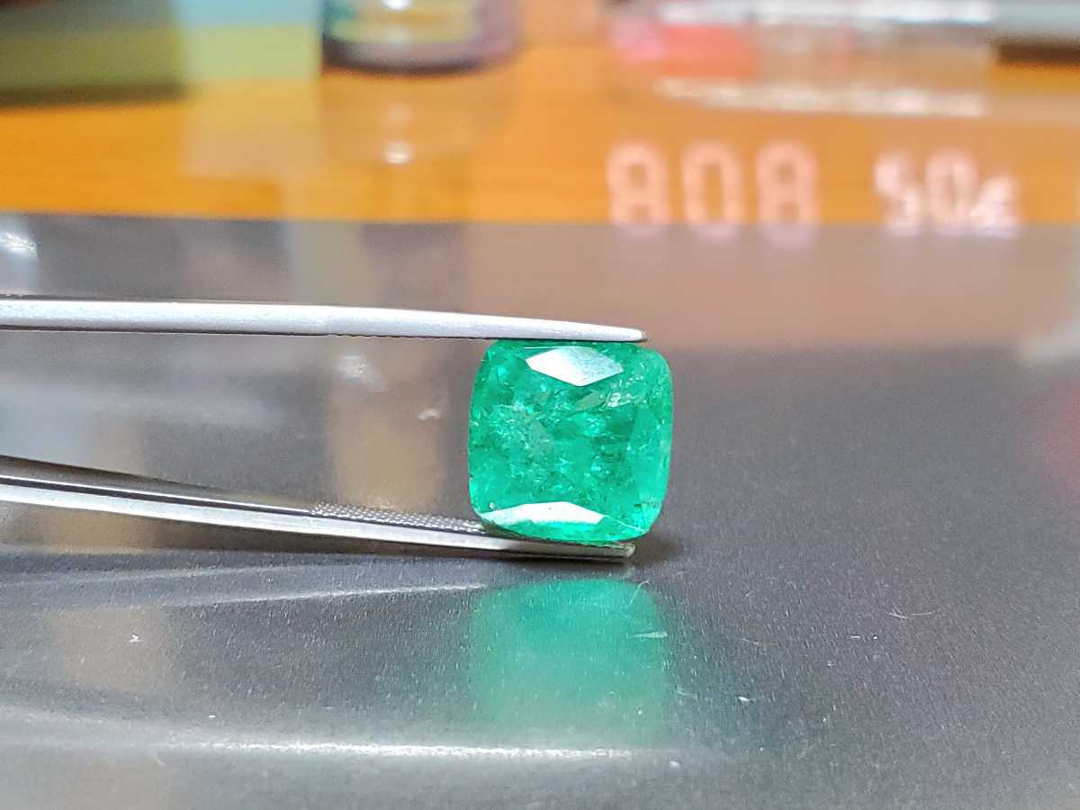 超激レア！美しいネオンカラーのクラック水晶！8.580ct もの特大サイズの稀少な逸品！_画像2