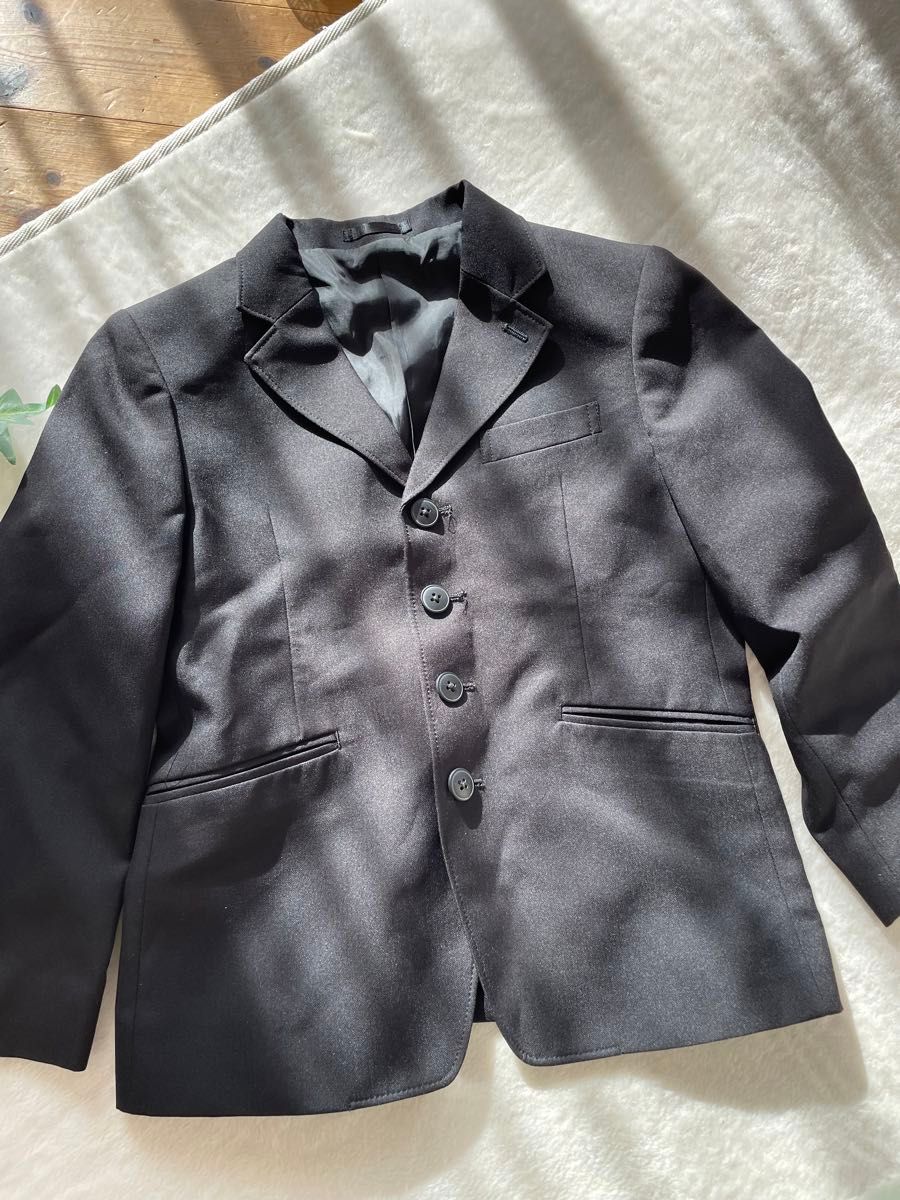 【匿名配送】男児　フォーマル　スーツ　ジャケット120cm 黒　ブラック　発表会