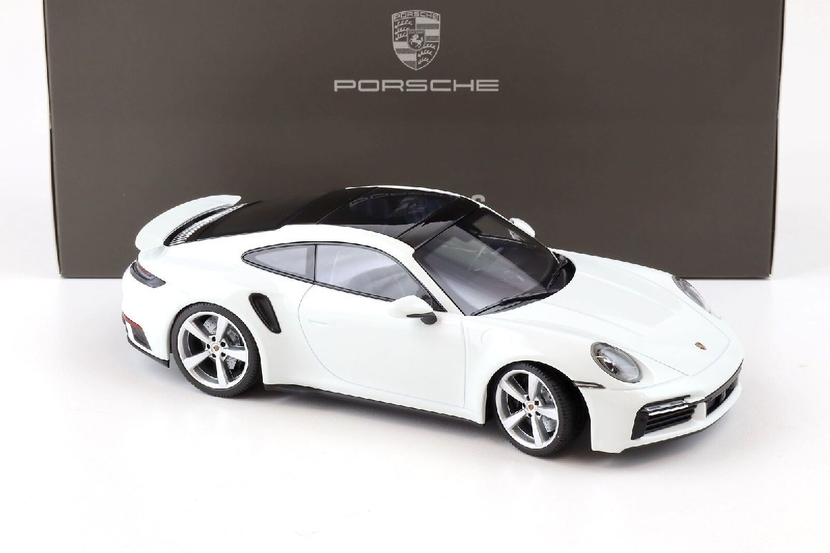 Porsche AG ディーラーアクセサリーモデル Minichamps 1/18 2021年モデル ポルシェ PORSCHE 911 992 TURBO S COUPE 2021 ホワイト_画像3