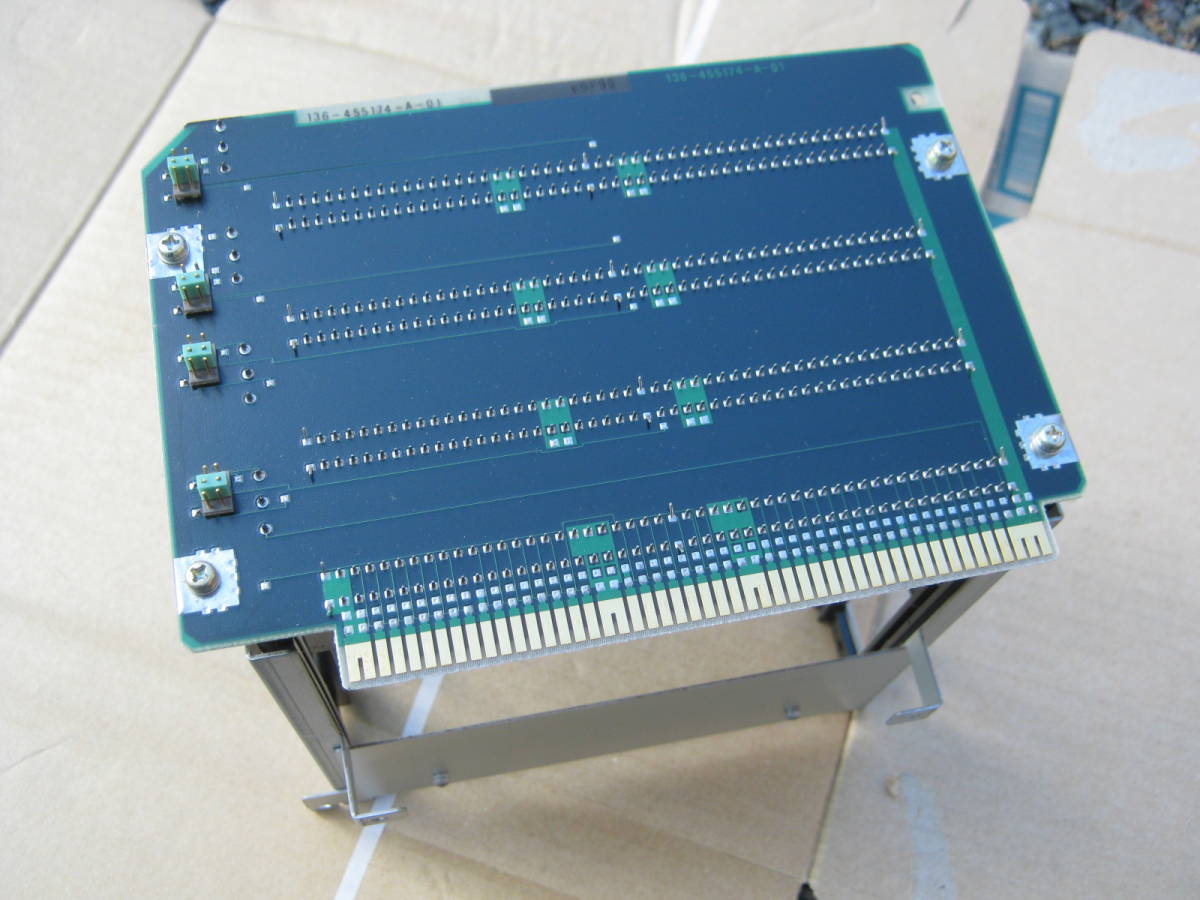 PC-9801RX用Cバス 4スロットライザーカード 籠付きの画像2
