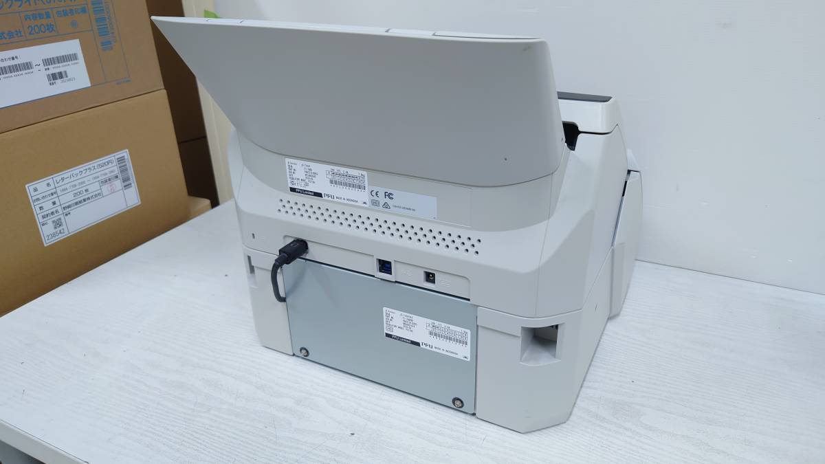 【良品】FUJITSU PFU コンパクトスキャナー fi-7460 A3対応 スキャナ fi-748PRF付属 動作品_画像2