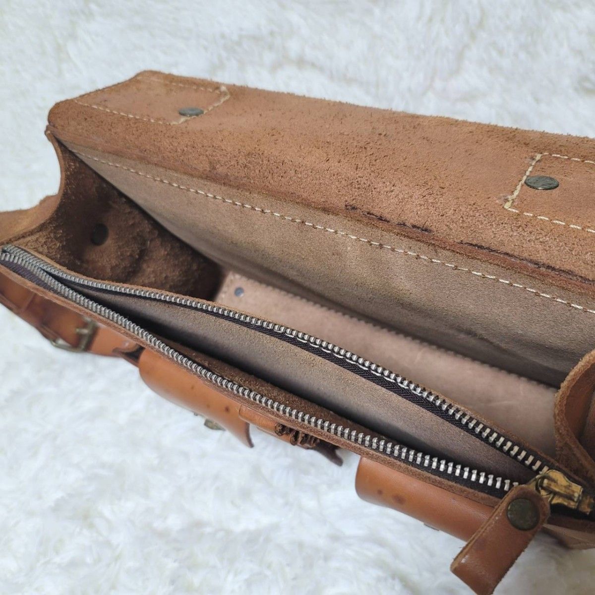 良品】ヘルツ HERZ ビジネスバッグ 2way ショルダーバッグ ヌメ 良品】ヘルツ HERZ ビジネスバッグ 2way ショルダーバッグ ヌメ