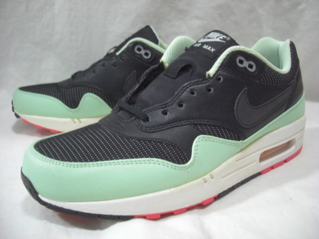 新品 DS 2013 NIKE AIR MAX 1 FB "YEEZY" US9.5 (579920-066)(N-17-7)_画像1