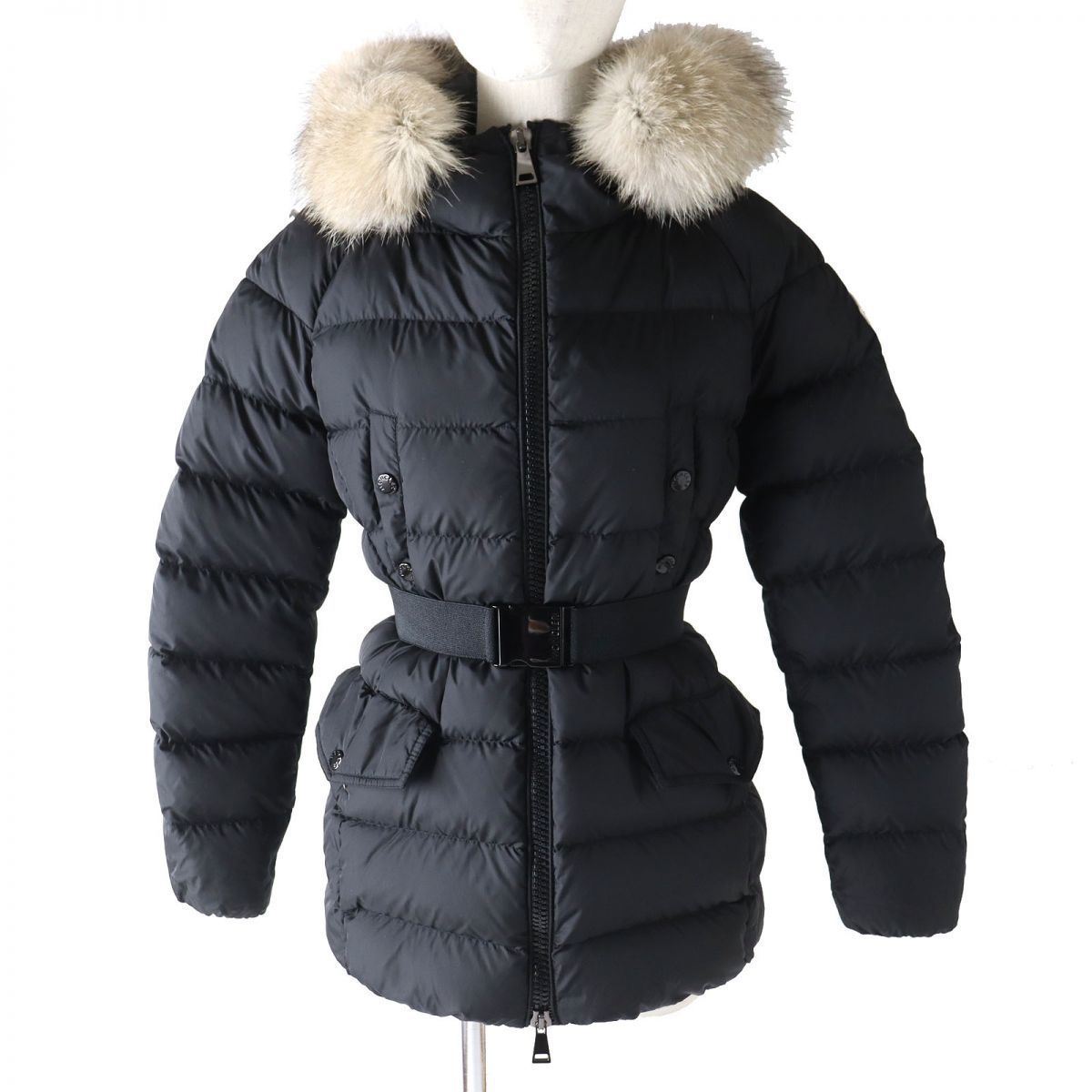 Extreme Beauty △ Подлинный Moncler Moncler Clion 2019 Rogowappen Blue Frost Fox Furs с ремнем вниз, черный 00