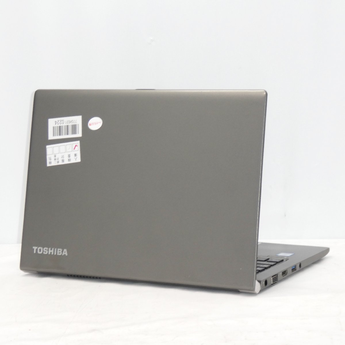 【ジャンク】東芝 DynaBook R63/M Core i7-8650U 1.9GHz/16GB/HDD無/13インチ/バッテリー欠品【栃木出荷】_画像2