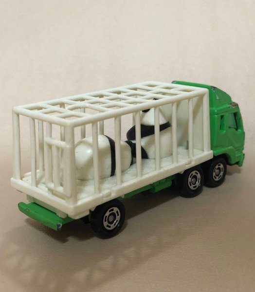 トミカ　三菱ふそう　動物運搬車(パンダ)　No.76　ミニカー　TOMICA　同梱可 MITSUBISHI FUSO ANIMAL CARRIER (Mfer_ters)_画像2