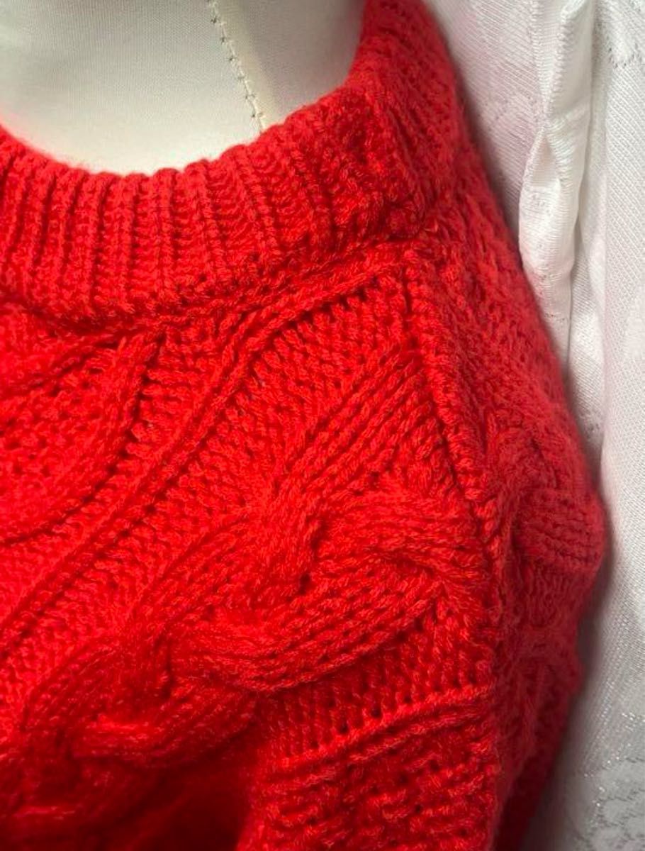 《訳あり》フリーズマート Frees Mart 赤 袖長い 編み込み セーター