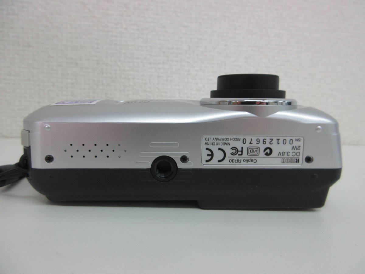 中古 カメラ RICOH リコー Caplio RR30 コンパクトデジタルカメラ f=5.5-16.5mm 1:2.6-4.7 ※通電のみ確認済 ／E_画像6