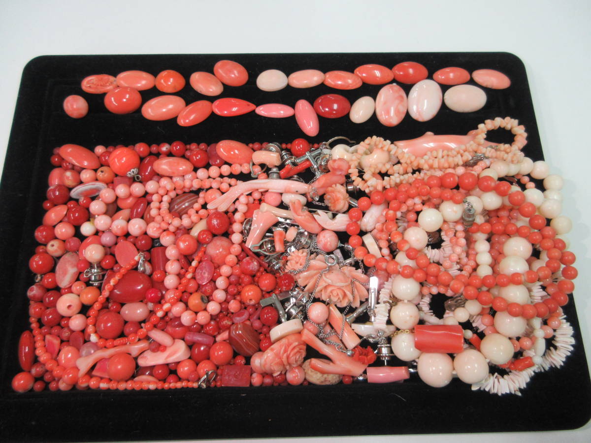 中古 珊瑚 サンゴ まとめ アクセサリー ネックレス チェーン外れ、ルース含む ジャンク品含む 約600g ／C_画像1