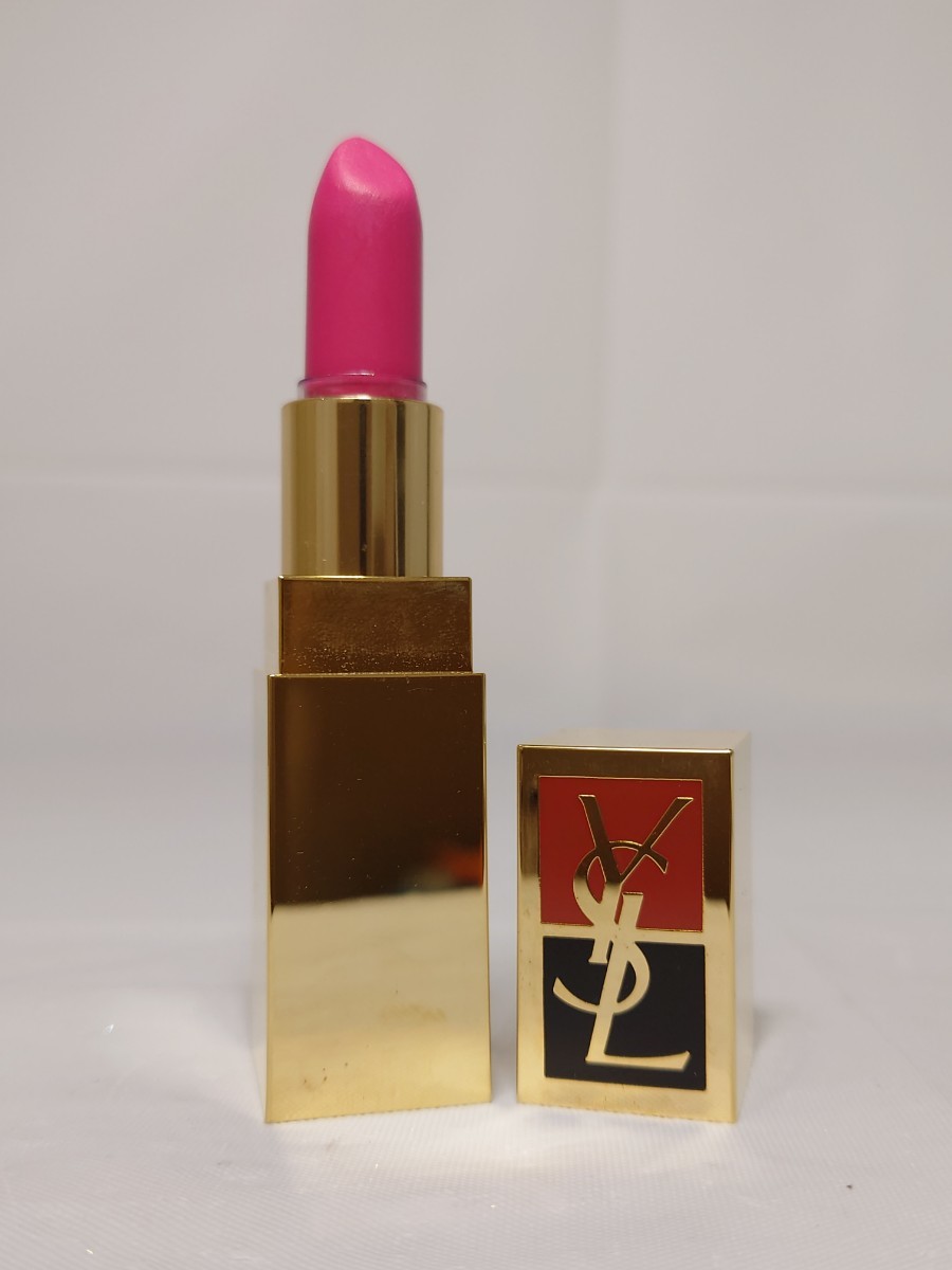 J4A297* Yves Saint-Laurent rouge pyu-ru lipstick 32 lipstick 3.5g